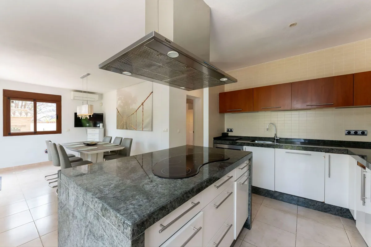 4069b150-34fc-4239-9fcd-cd5090c4d641