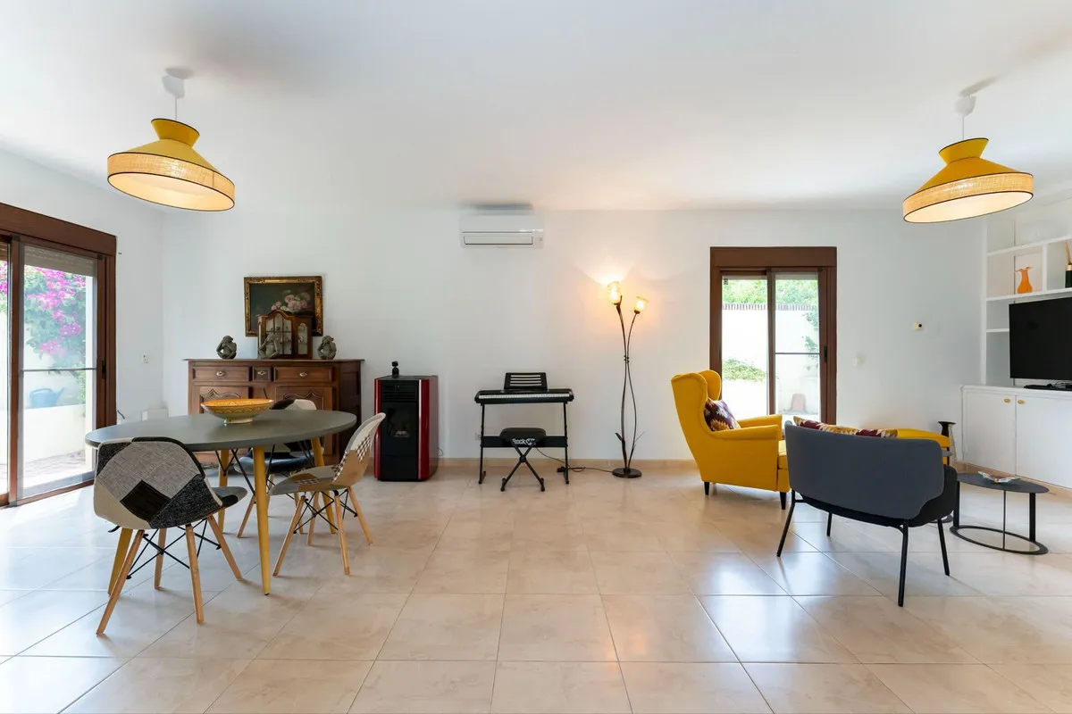 8ff2a842-2562-49de-8101-5e7c2ba4ed96