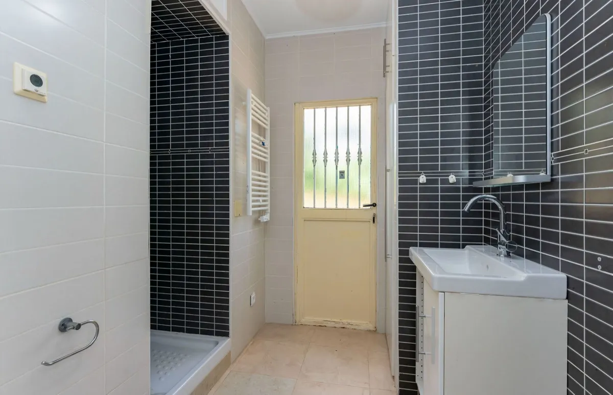 a5c78871-c3f2-4356-a194-02b42a4395fd