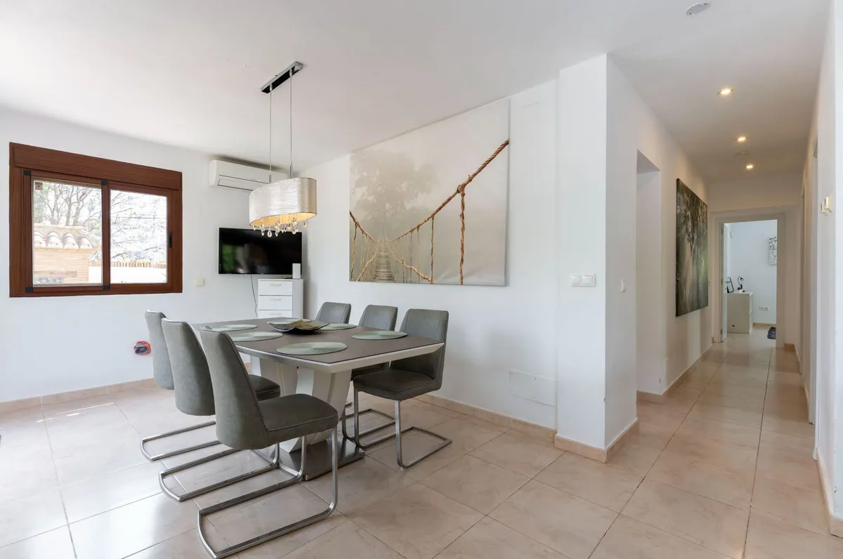 b92ba6b3-0430-43e0-a295-973fb06ea9af