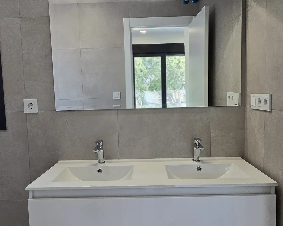 27f46bd5-9bde-4fcb-9818-f319ddbf2929