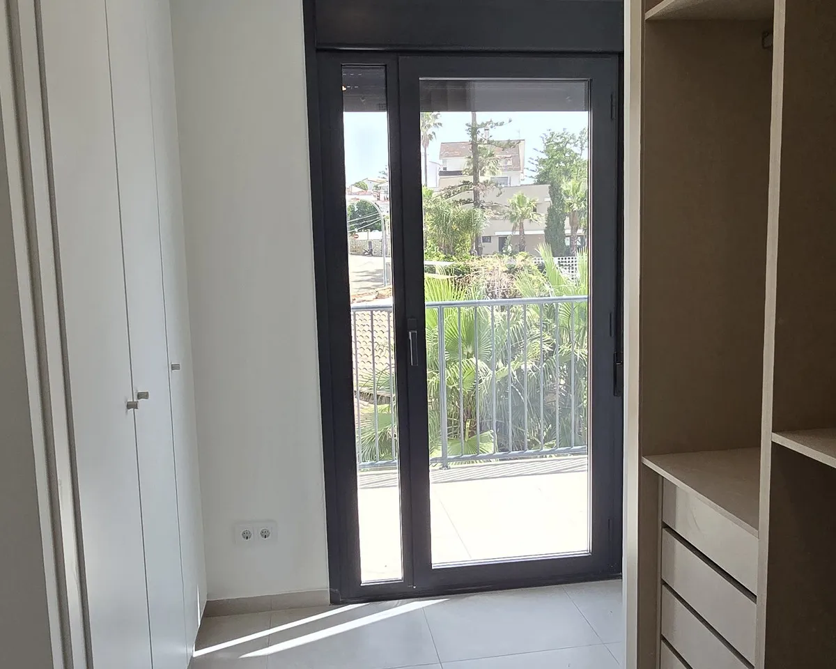 5ee7e212-c9fc-4c92-9809-a6b40770781d