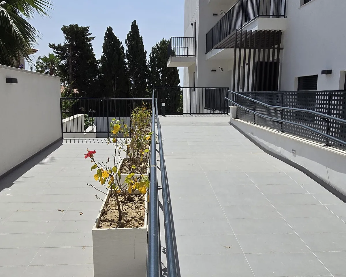 a1f6aef2-606b-4e35-b954-fdbb6ded9f31