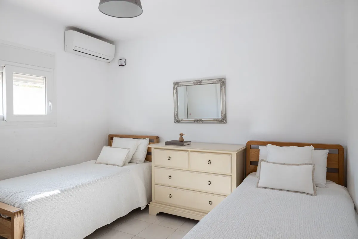 9c868b9d-f07a-425c-929b-0a870c9457ee