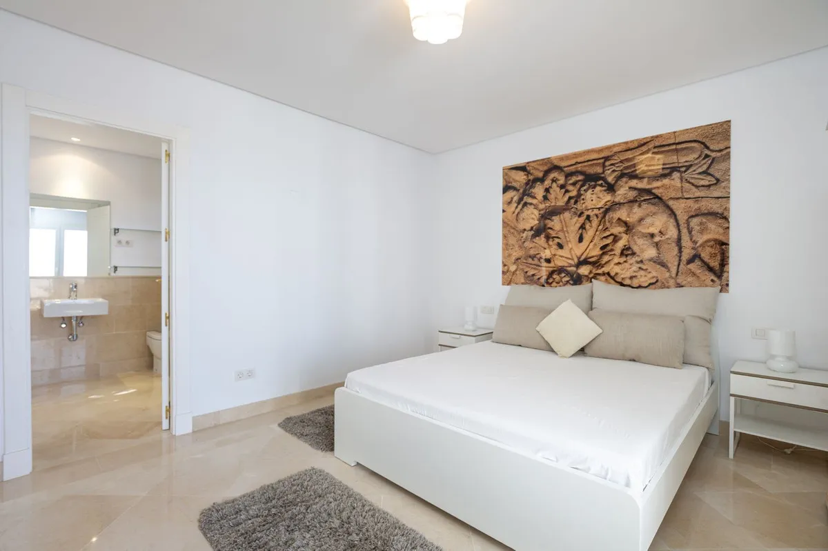 5adc5d52-84b3-472e-bcb4-d76094ef2c1c