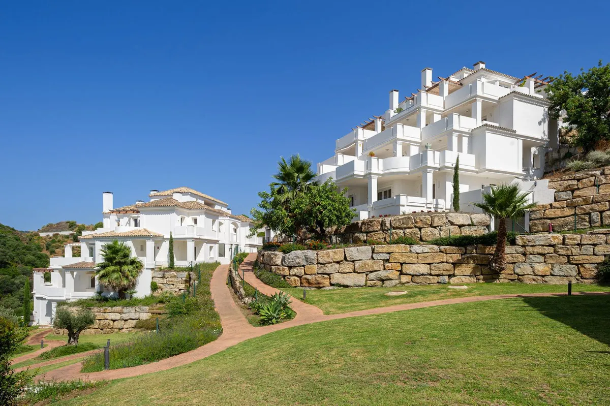 bd9e755a-0b68-4c25-ae8e-0b9b794d409a