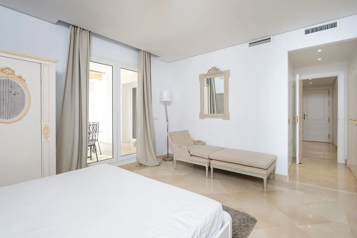 bf467128-2908-4d38-889f-a19caf4f9375