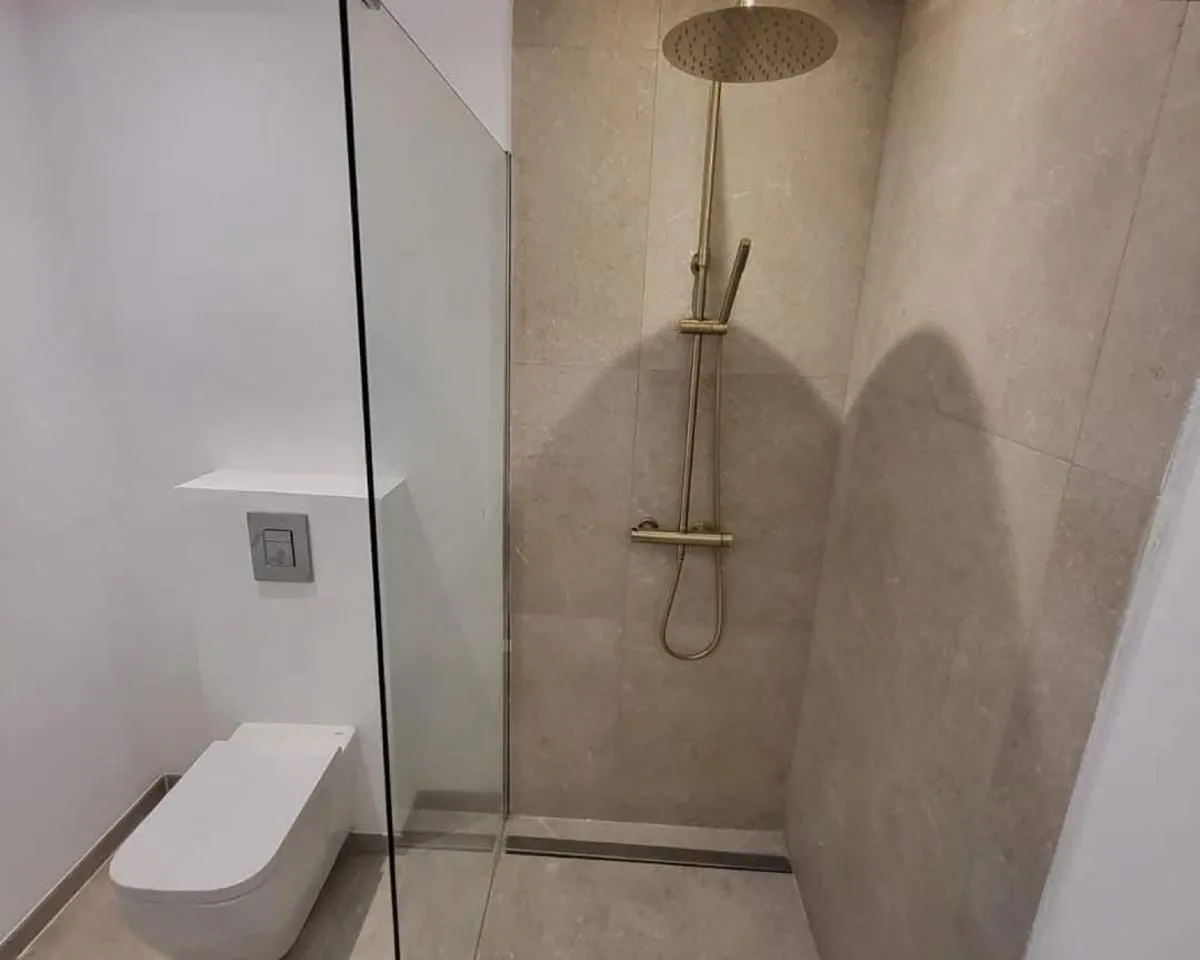 1da4f599-e3f6-43c1-9784-1a3f2cf7e753