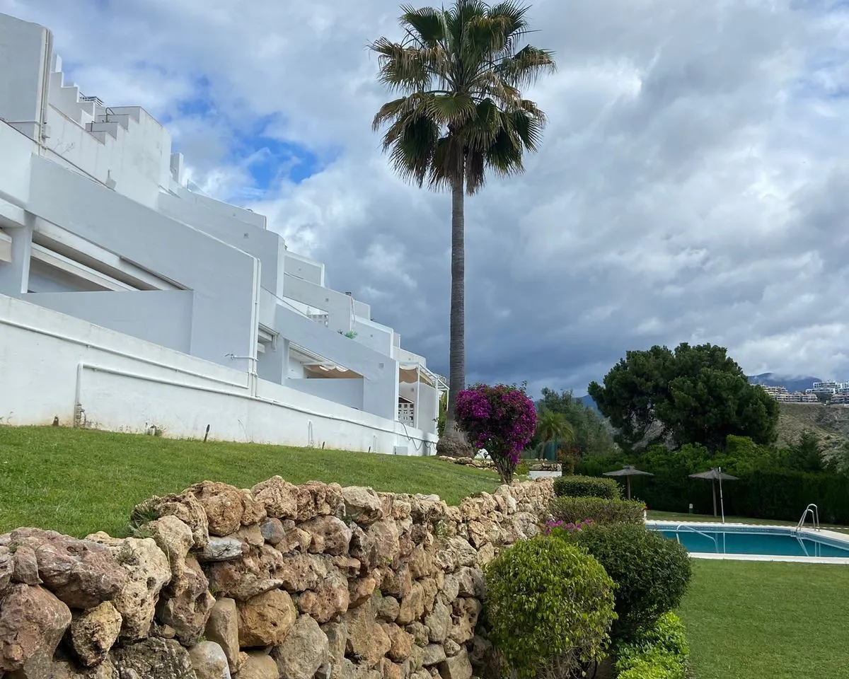 8adb5a7e-8034-47bd-98f9-98e2fbd268a8