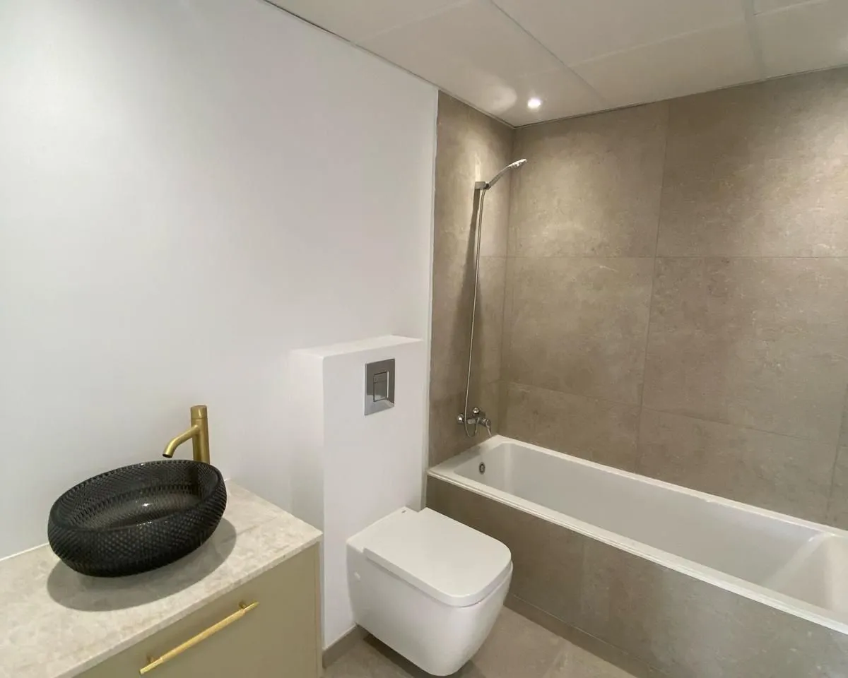 8eb3c47e-1c3d-4bab-a041-730ed3a17388