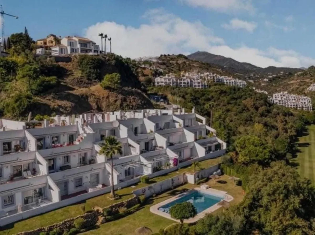 e47409e9-90f3-410a-92f3-de256941dd05