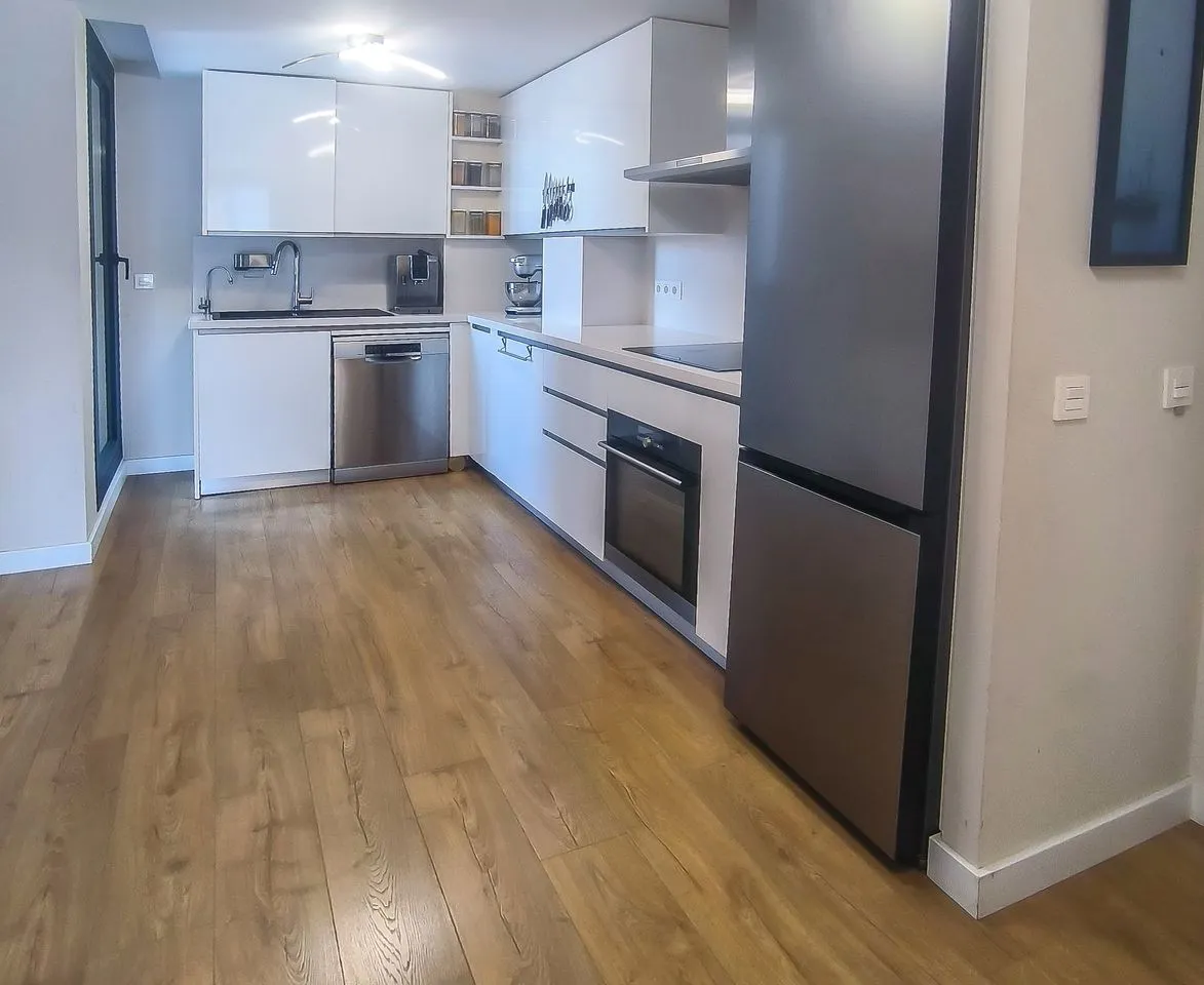 1d517cb4-01cf-4a41-9a2b-030be2b9f63b