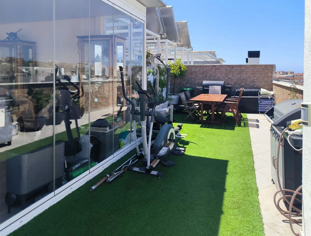 8c5f8320-ddcc-4818-92d0-a6b3a0fc01fc