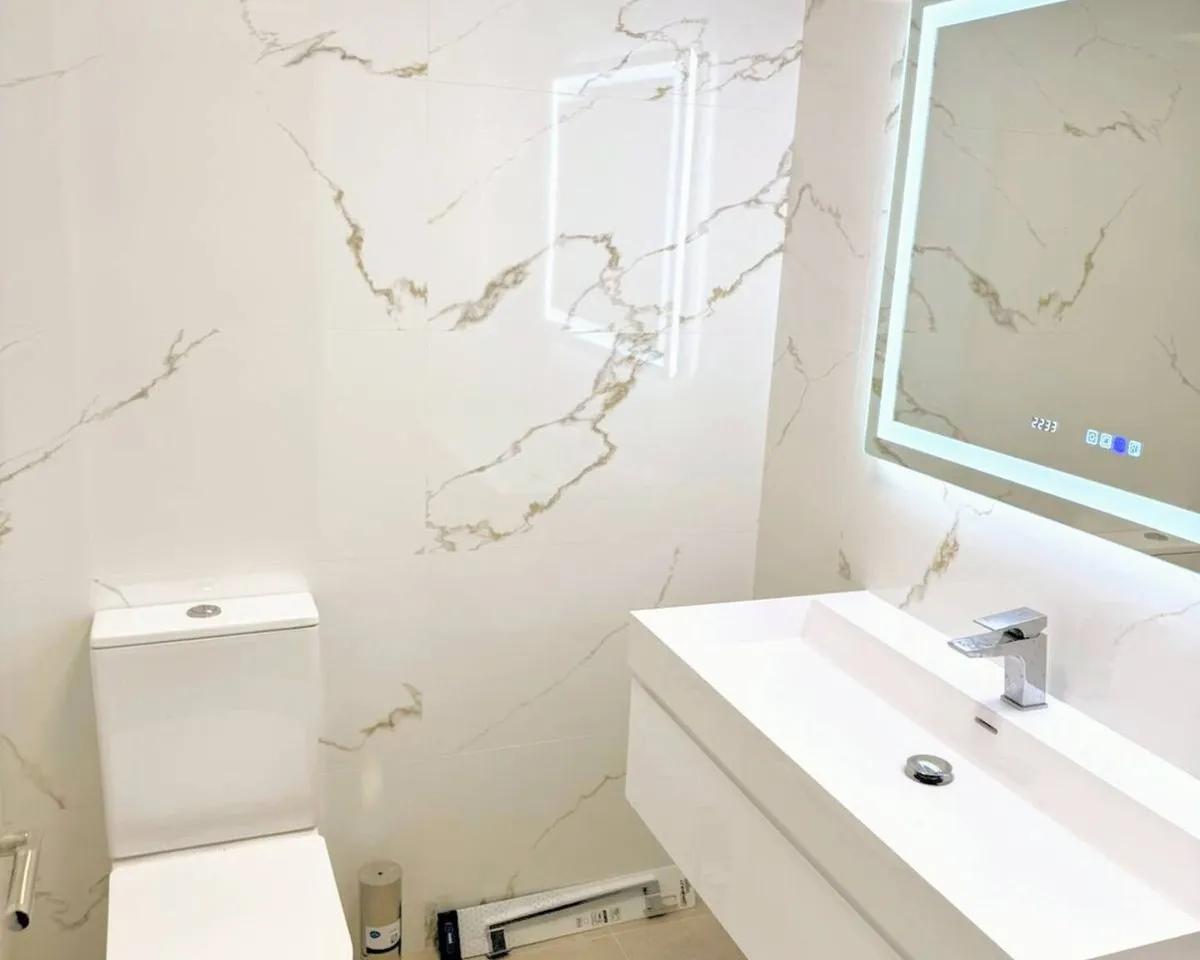 20da4879-6d7f-4579-a0e6-d7eb7a01d945