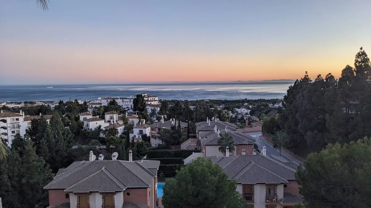 bd312029-df58-49af-9ac0-c3f302a258af