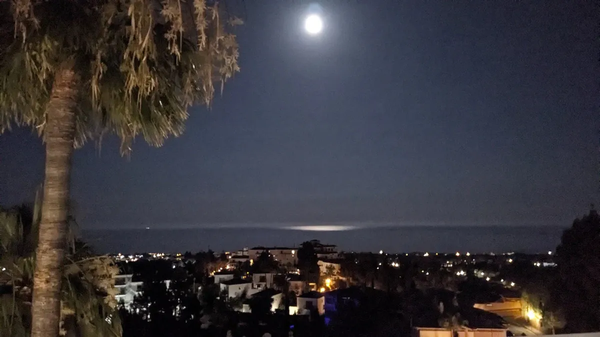 cb4313f2-7b9e-43fb-b1c5-32f9be1d9932