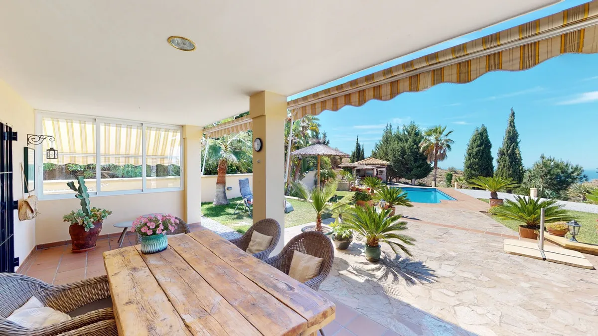 0e1bb94d-a07f-442f-93b5-23480e033b0c