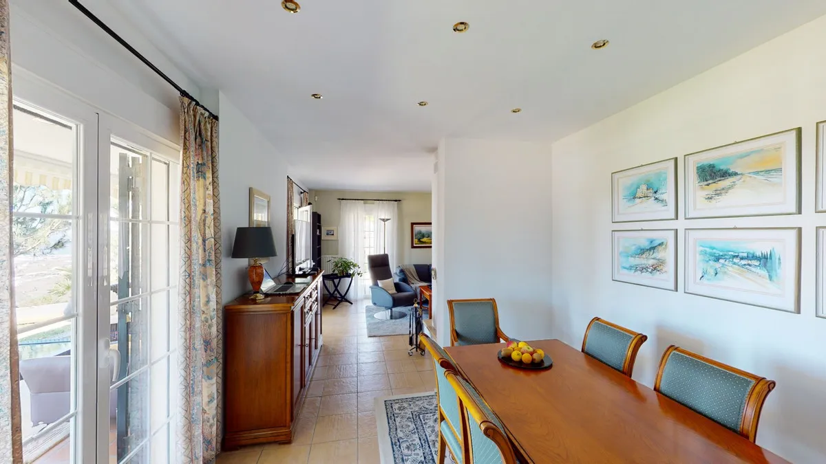 1c4434b4-2d66-44bb-82c9-042f8a03dbf1