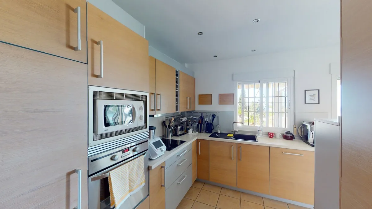 322be5db-788a-4ab2-8f08-cc1443fd7ead