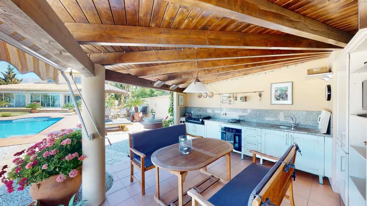 5bf70bc8-1446-4589-a32c-bdcf1a47649e