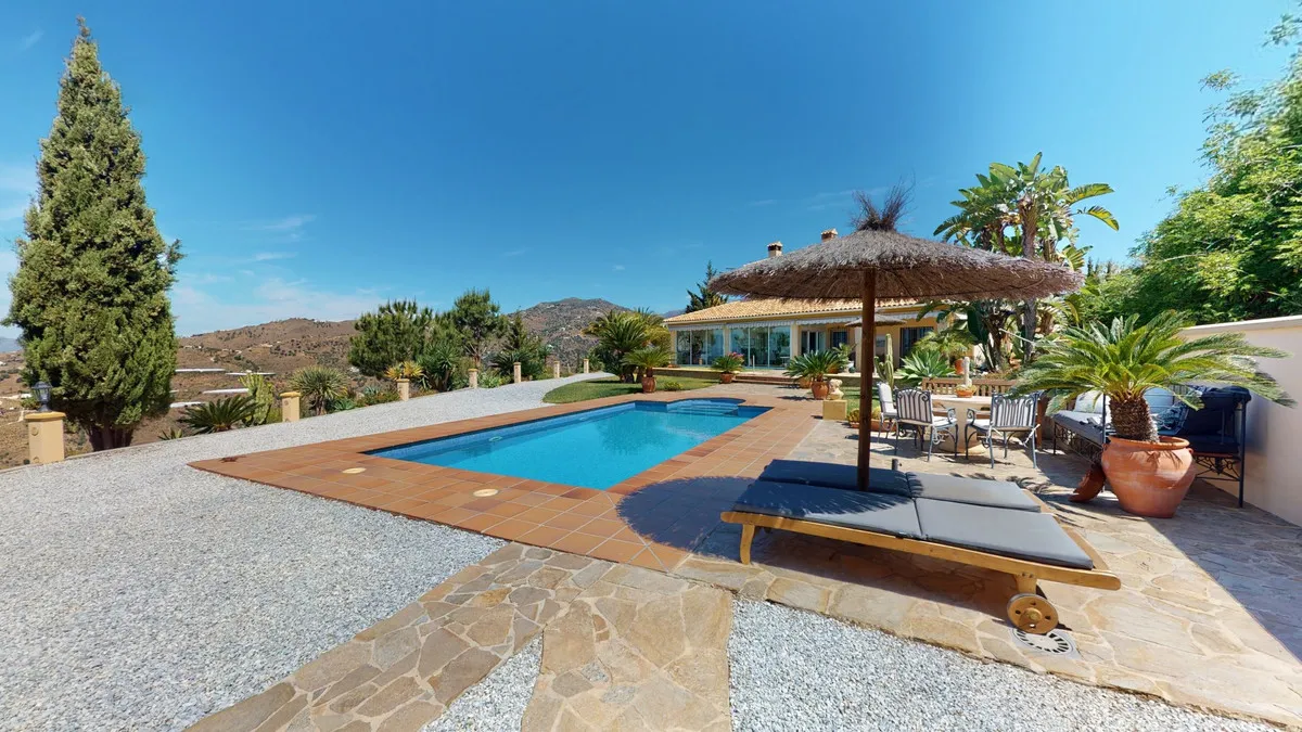 6b5780b9-4d20-45e3-8831-3aba4722704a