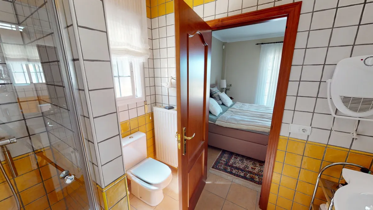 891c4ffa-90e6-452b-abbf-ddc6553668af