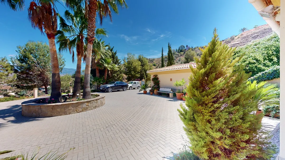 97bb7105-36d6-4c33-aa29-babe04c116f2