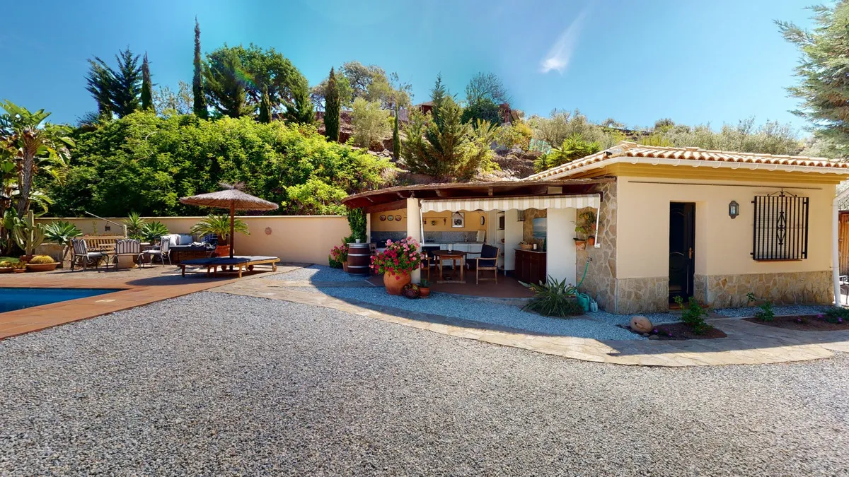 e6932a14-6d5a-4868-a7ba-cb80ffe45f56