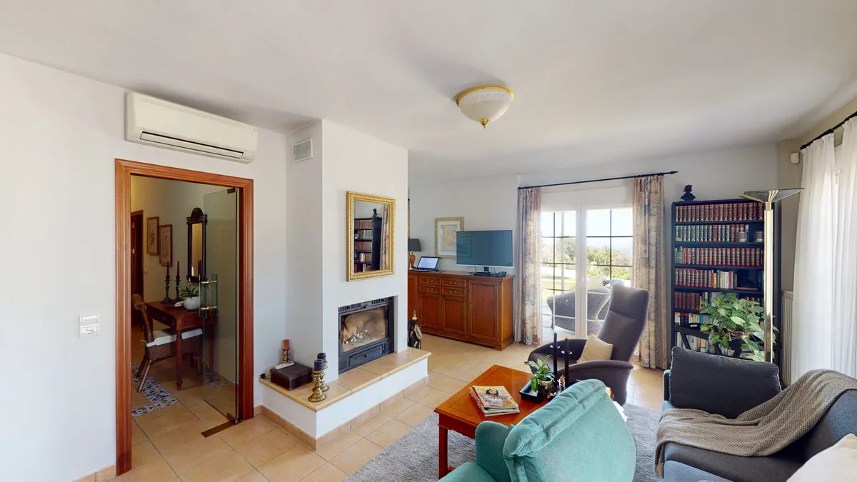 f1076e5c-0213-4cc2-b29f-fe0a89be507a