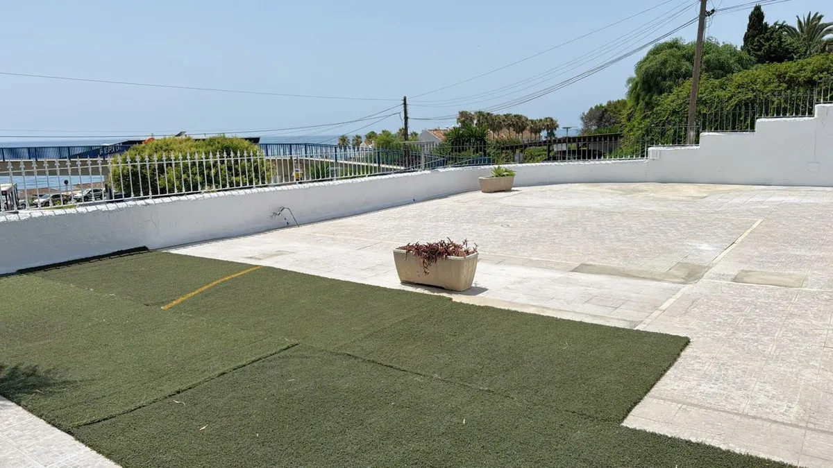 893db4d1-13a1-4494-8f82-4a140f42de2c