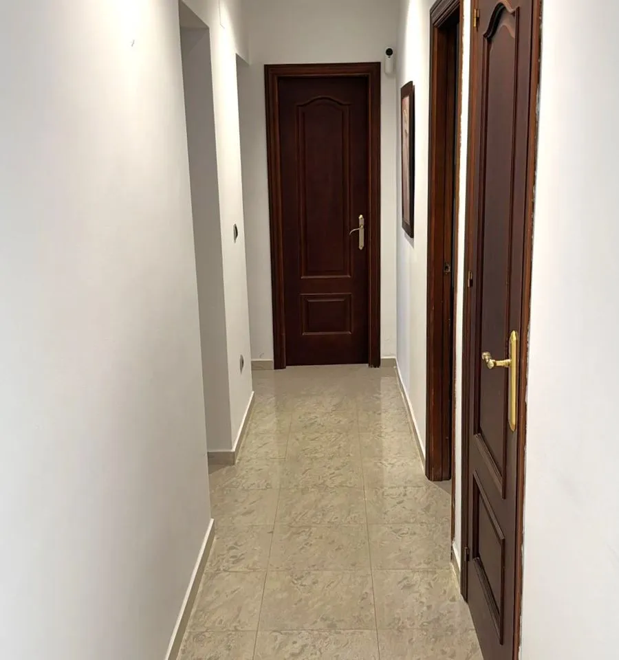 b1c0eb9f-dcf9-474e-94f9-2b1718ea9748