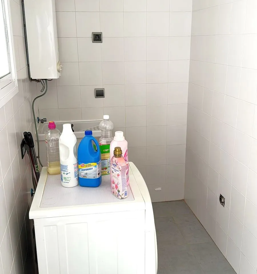 ee89cdcc-f560-4000-b7d4-2b775a133a74