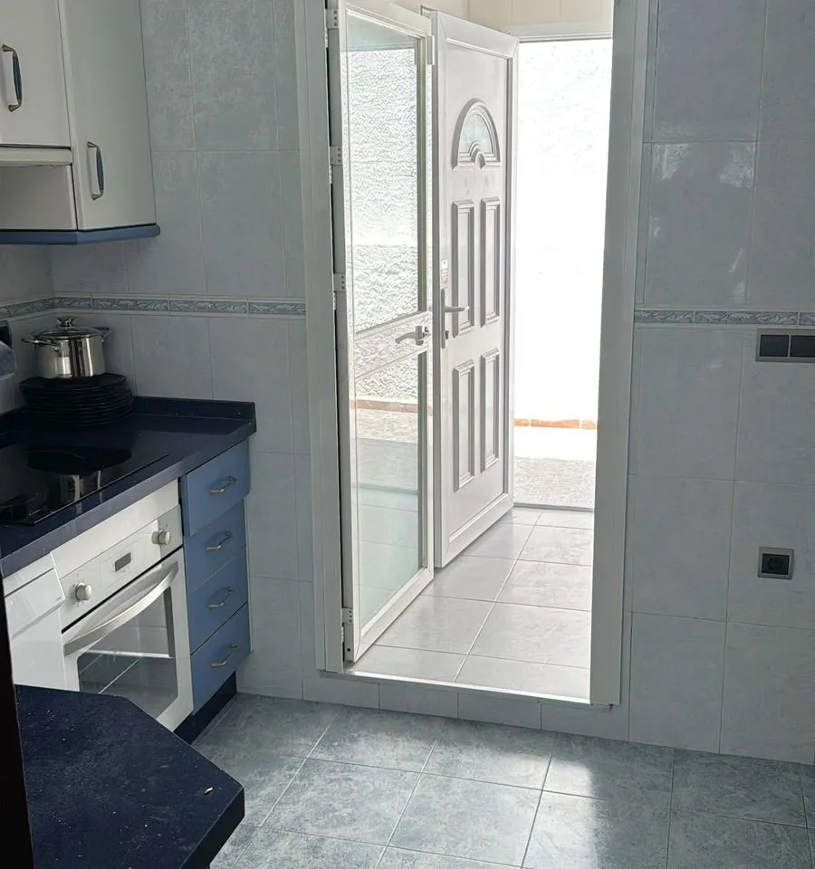 fccb7e06-4faa-418d-86e3-6deb5a615a92