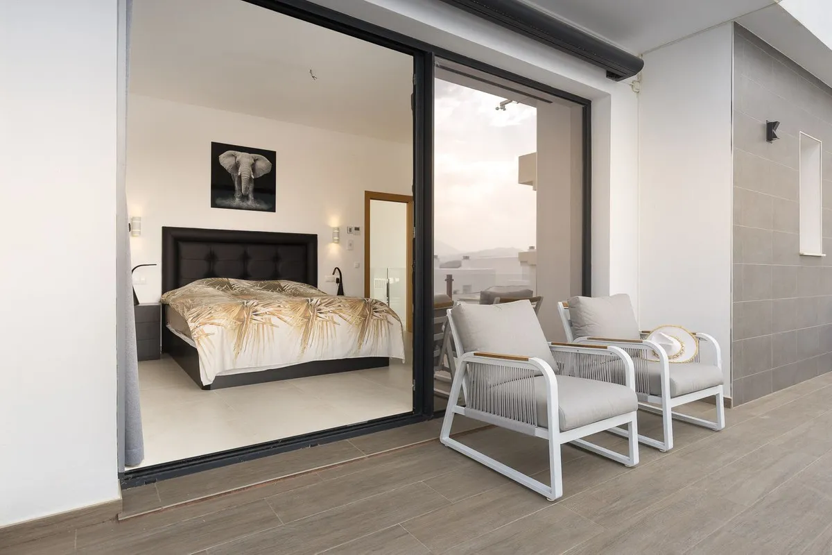 55ab596b-a5c5-4c4f-8336-777090f26bf1