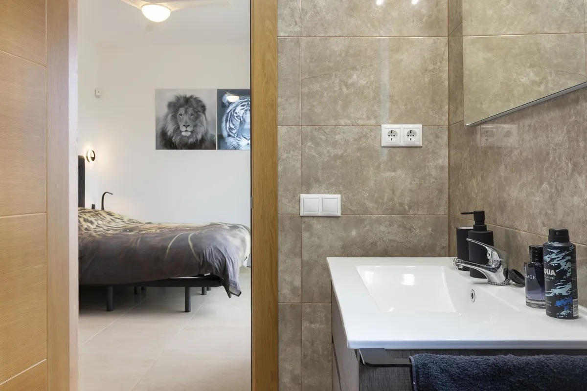 80338d81-52c2-4728-bd22-8505ff6cf67c