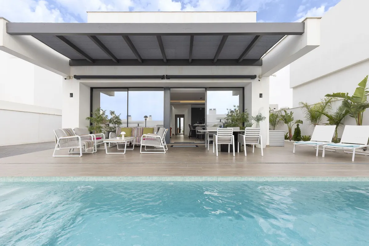 99c8cb65-d695-4f06-ad20-40a011425324