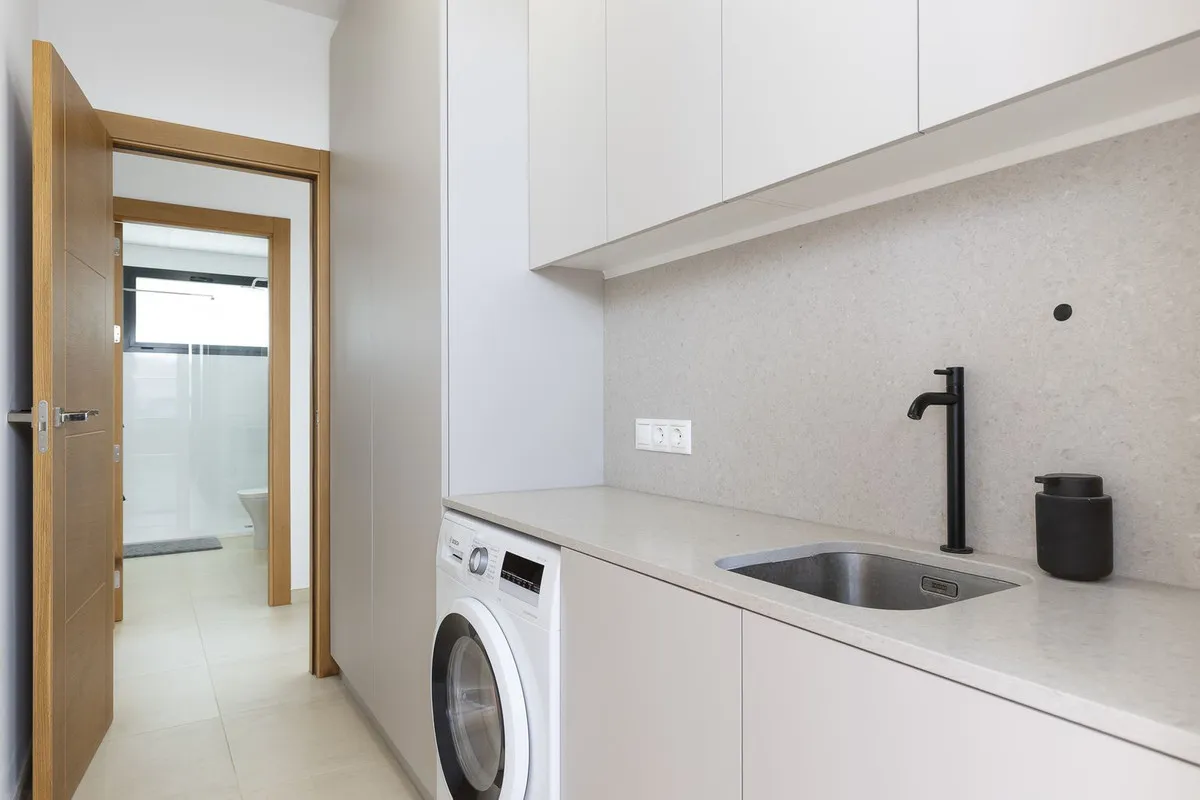 adb7d980-51cd-4dcc-a493-42f0e3c465ac