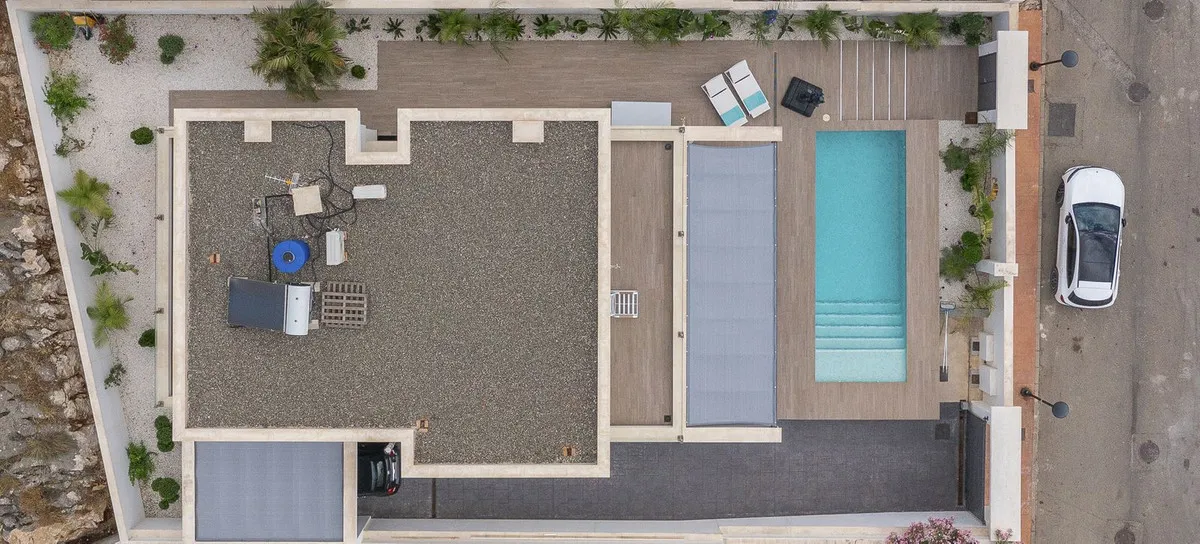 c5b342ba-3bc7-48ab-8c40-853de54d2778