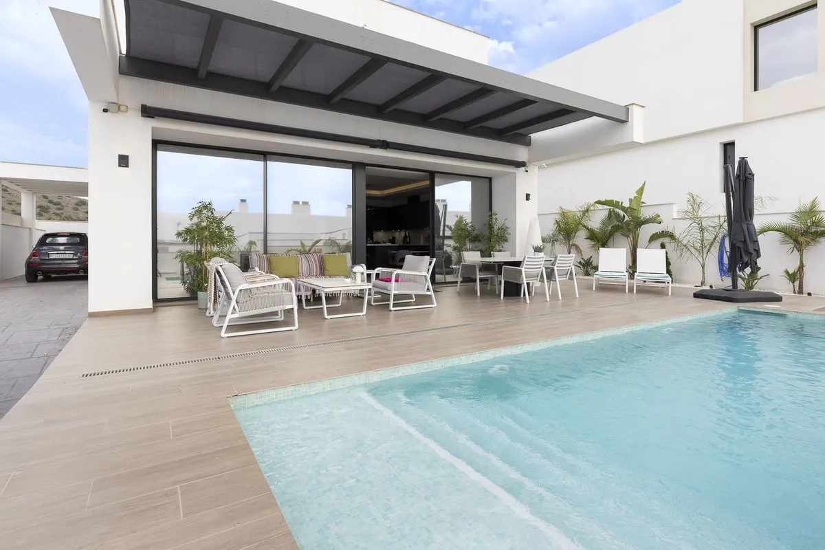 e69896a9-847f-454f-9725-c1963b84365f