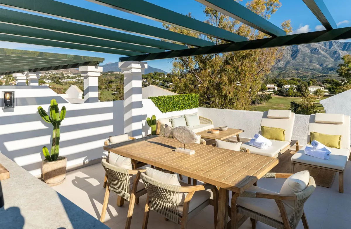 1e3b291c-2e8c-464b-bbee-311605efb1d0