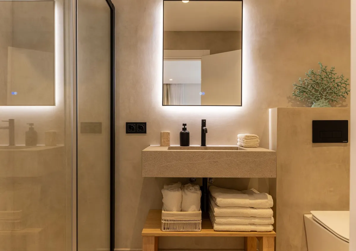 3b74cdb8-ce3d-47db-97cb-f46960b15fd0