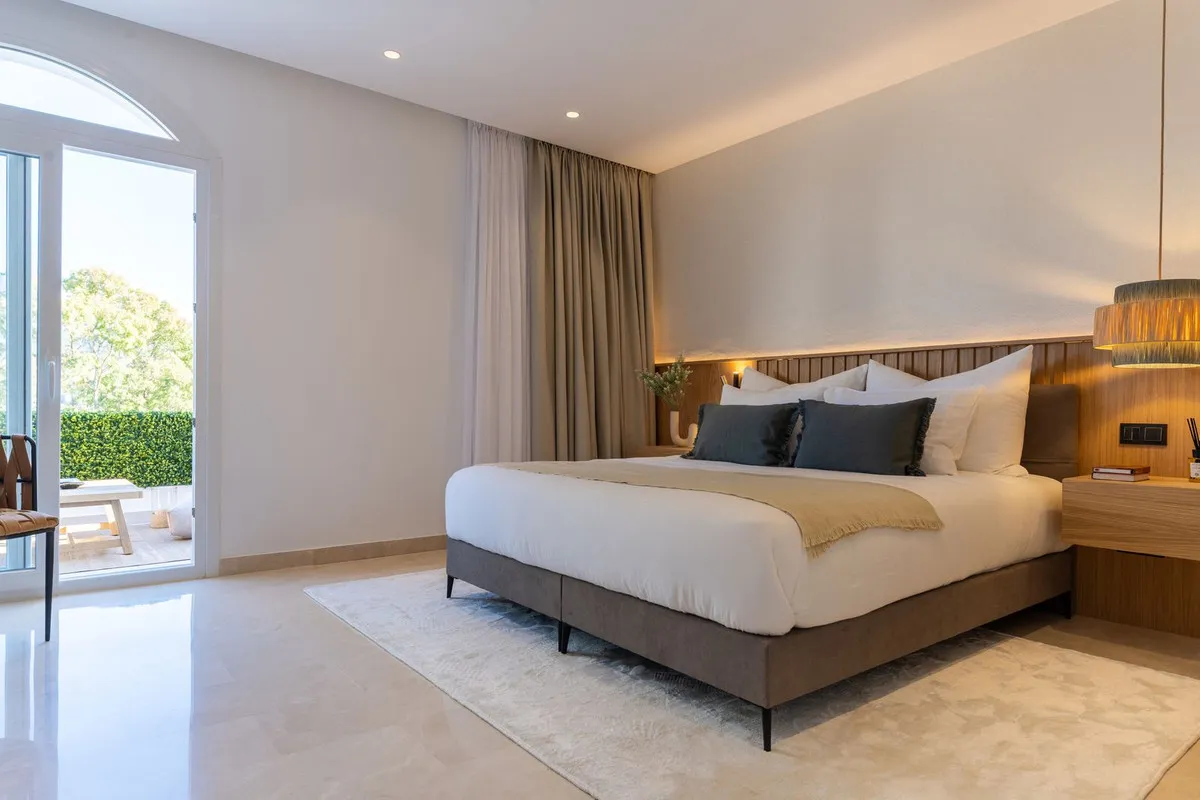 c1907bdb-5886-4ca5-b229-b858324e23af