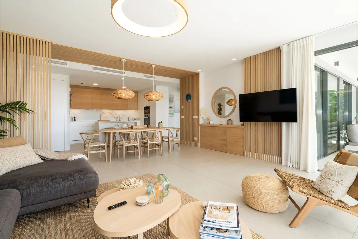 11b7c06e-fd2e-431f-916e-31684a18ef21