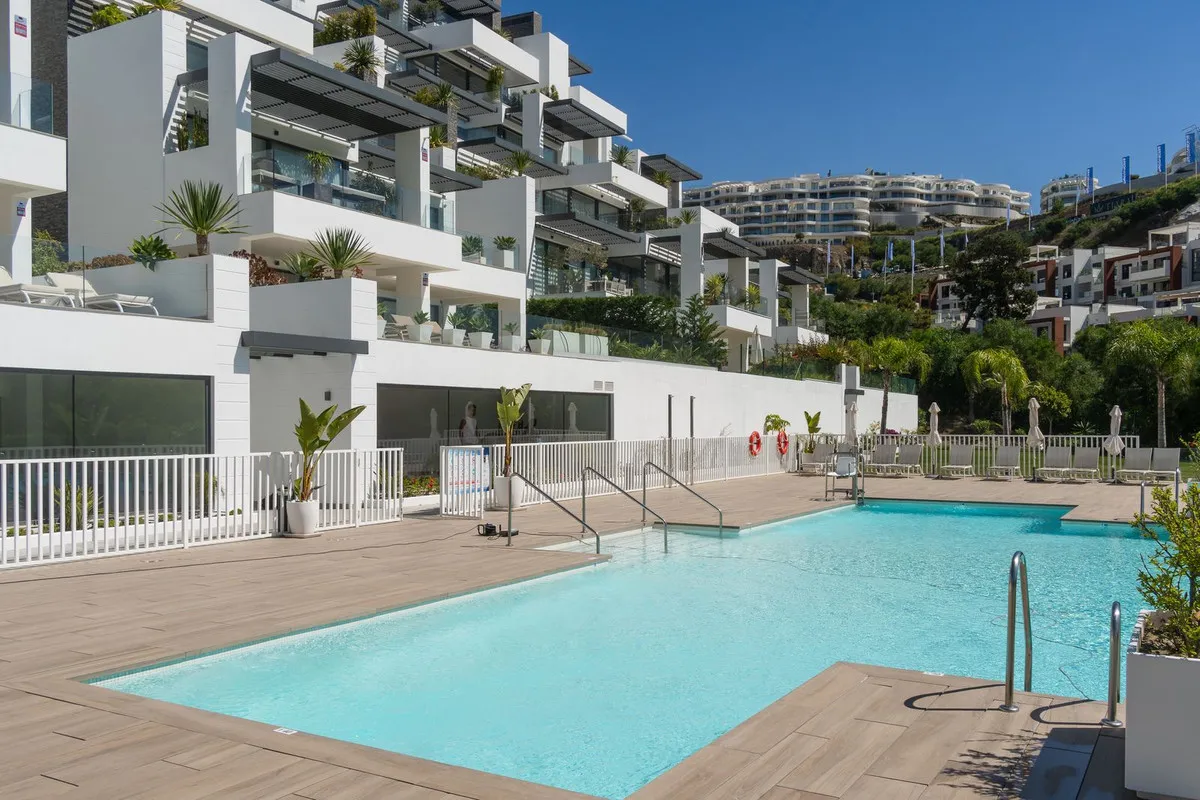 4f98143a-44d1-4b96-8c30-89fb6d7acf41