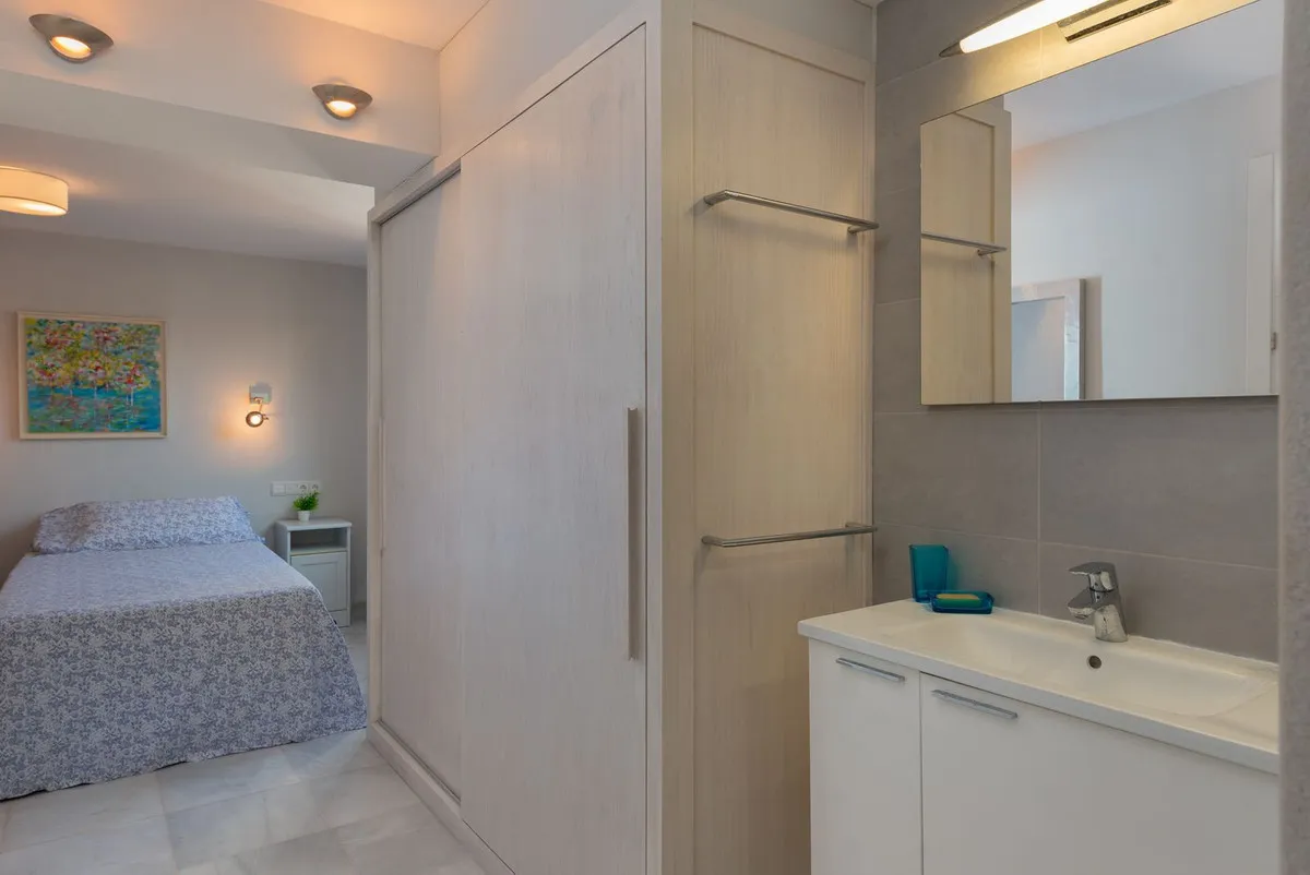 49016f6c-43df-4f7d-bed2-36117d8b824a