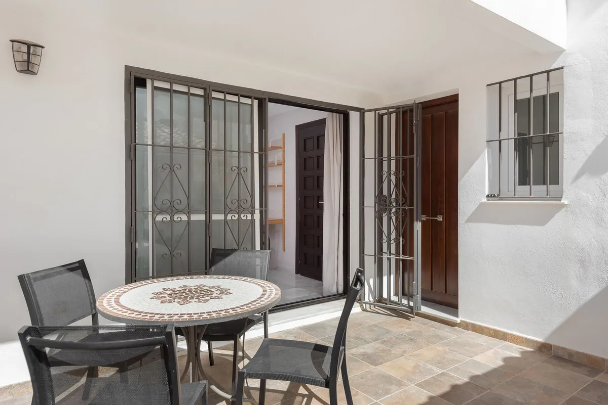 56930516-a79c-4a0c-9dce-3fb7ad8ff507