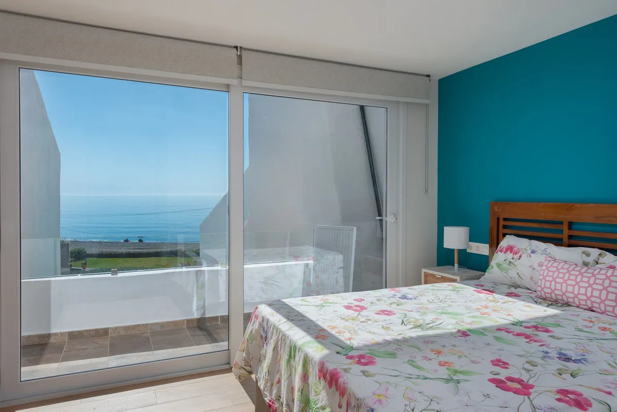 746894e2-84e9-4013-9c4a-896fceb12470