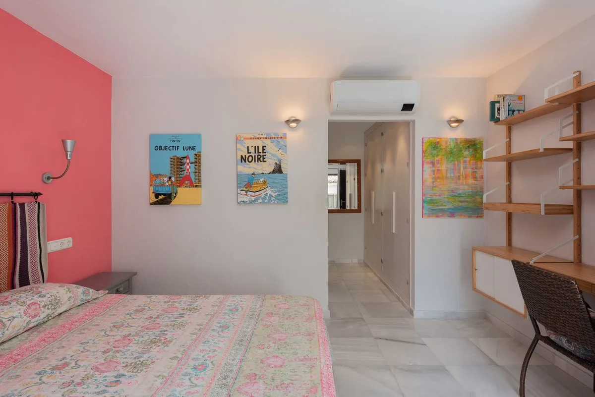 75bffc5b-08ba-495c-b025-aa880308b046