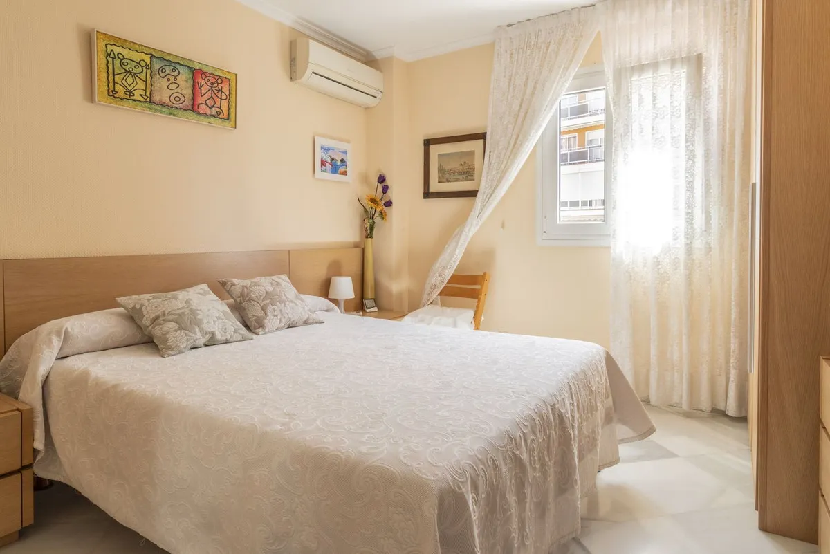 559dd0de-de77-4521-b975-0890e03be084