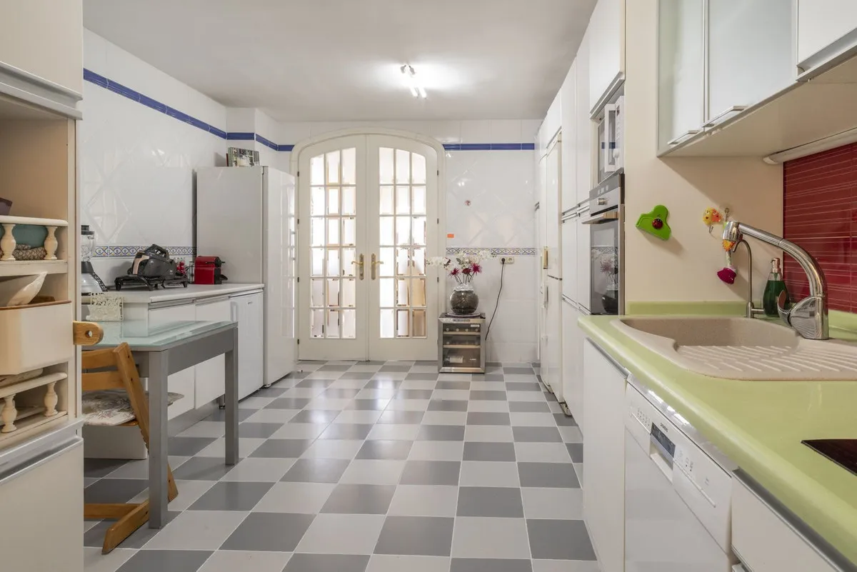 a41a3996-1ebc-4cfc-bd57-8b48d7623ade